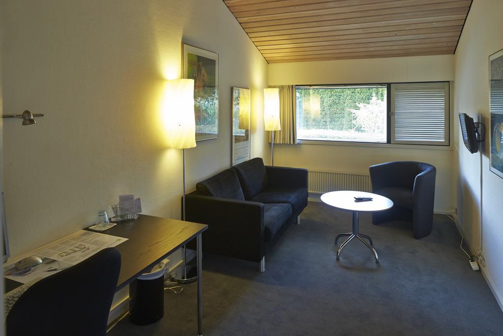 Vilvorde Kursuscenter Charlottenlund Ruang foto